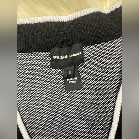 River Island London Black argyle Heart Knit Cardigan Sz 14 - Picture 5 of 12